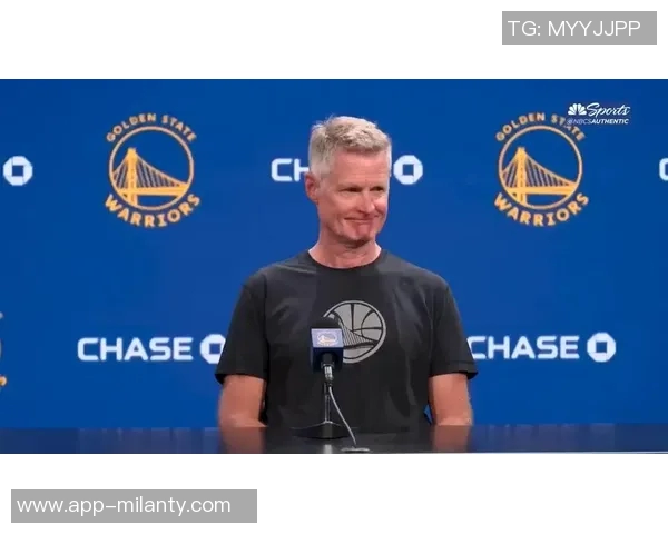 科尔分享二阵容控球策略强调多名控球手与霍福德的独特优势